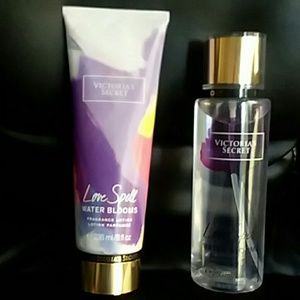 Victoria's Secret Other - Love Spell Water Blooms set Victoria's Secret Other - Love Spell Water Blooms set